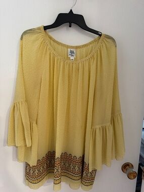 Ivy Jane yellow blouse